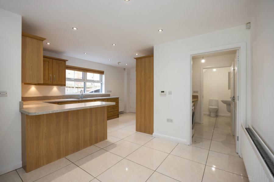 36 Belsize Meadows