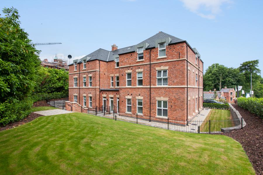 Apartment 2 Hazelbank House, 4 Lady Ishbel Boulevard