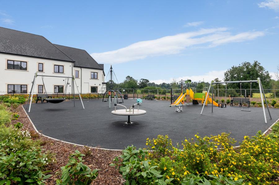 2 Belmont Hall Park