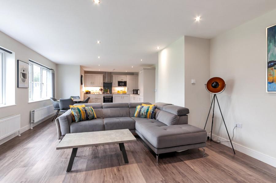 2 Belmont Hall Park