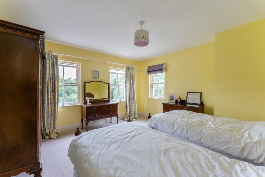 5 Mullurg Road
