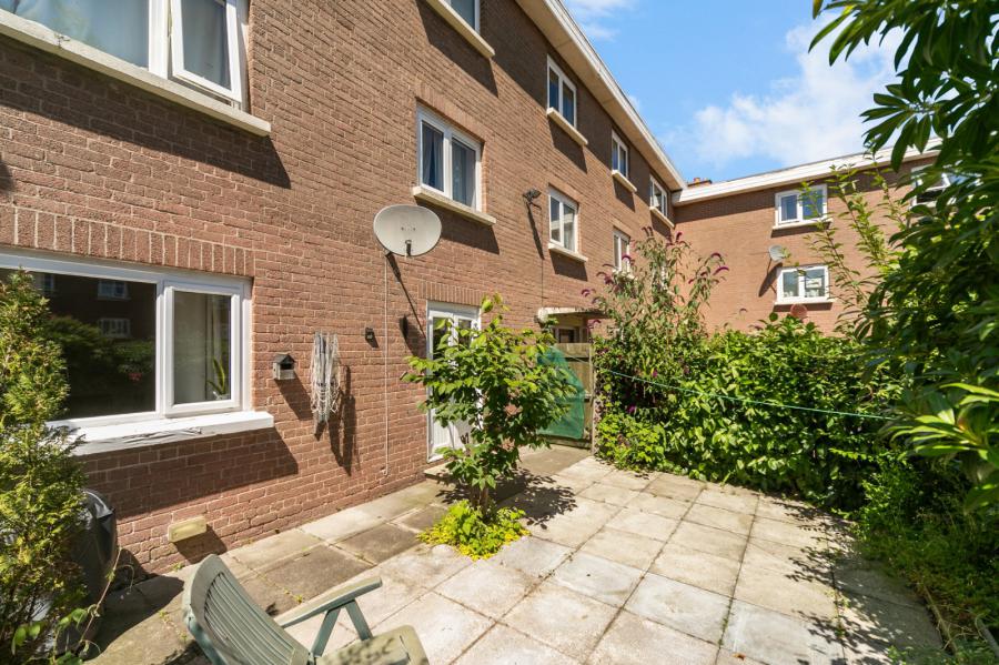 104 Annadale Flats