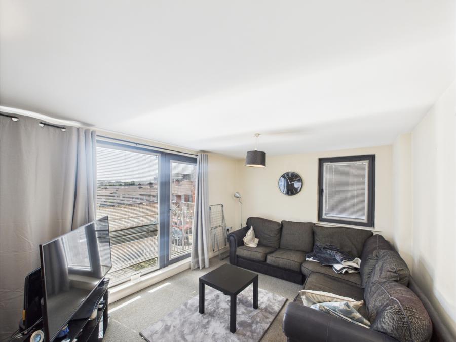 Apartment 6, 2 Ross Mill Avenue