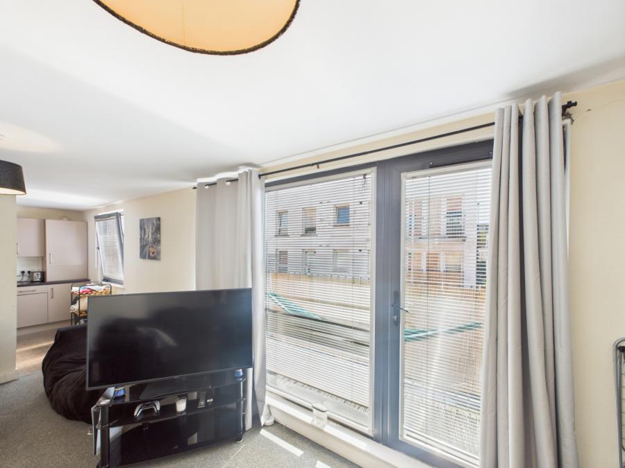 Apartment 6, 2 Ross Mill Avenue