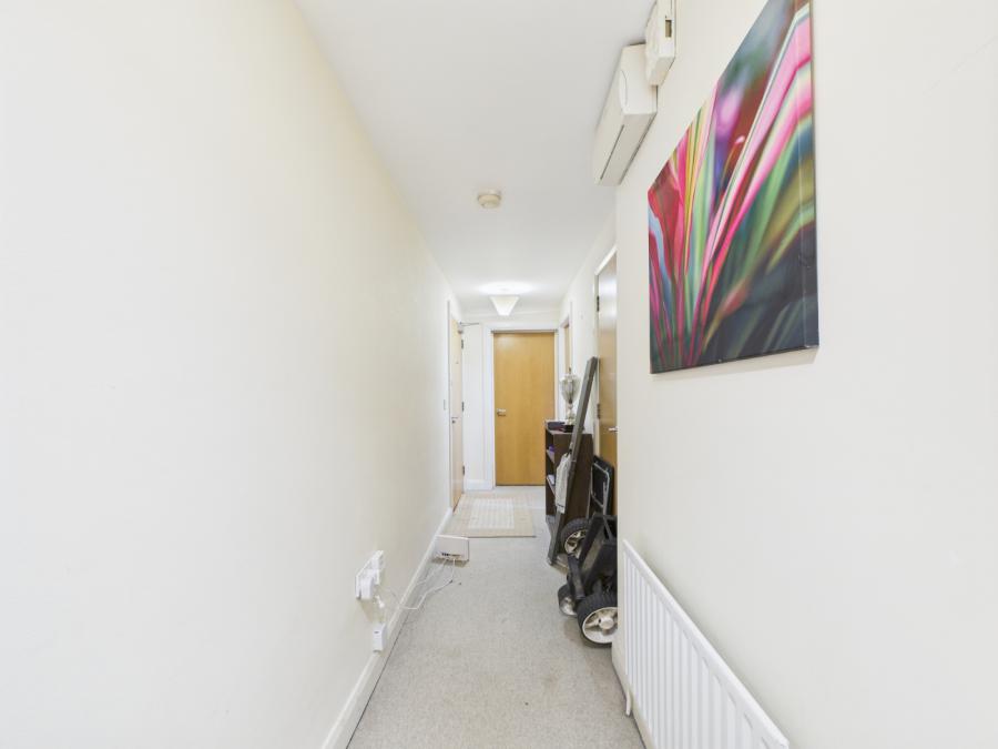 Apartment 6, 2 Ross Mill Avenue