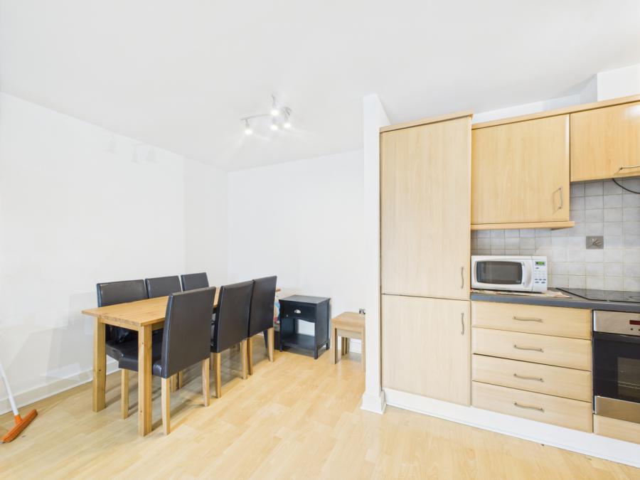 Apt 16 Quay Gate, 19 Station Street