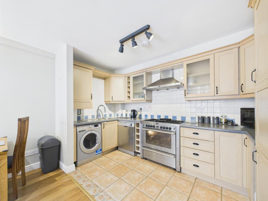 Apartment 4, Millennium Court, 4 Downshire Place