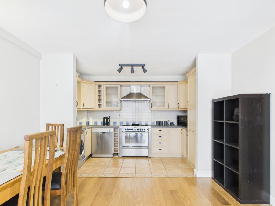 Apartment 4, Millennium Court, 4 Downshire Place
