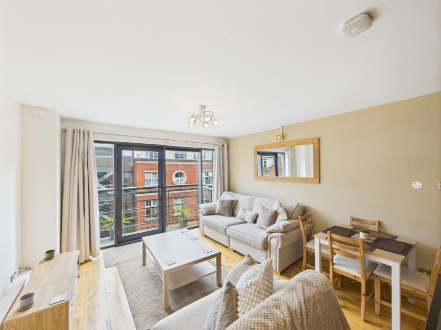 E4 Central Park, 33 Alfred Street