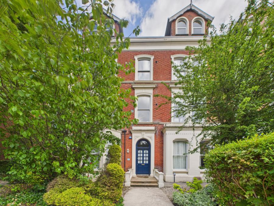 Flat 4, 14 College Gardens, belfast, county antrim, BT9 6BQ