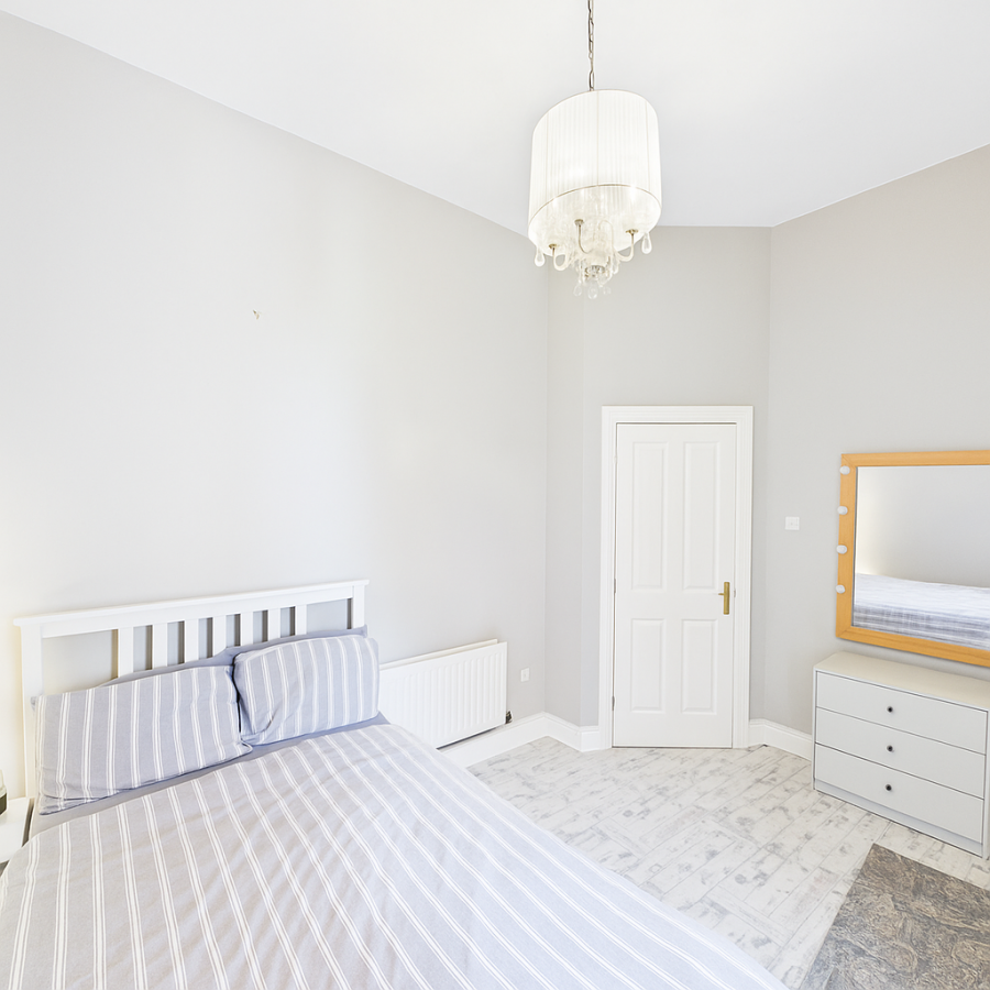Flat 4, 14 College Gardens