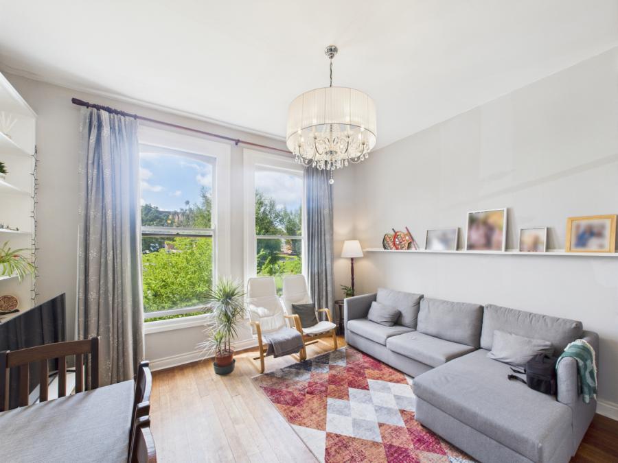 Flat 4, 14 College Gardens
