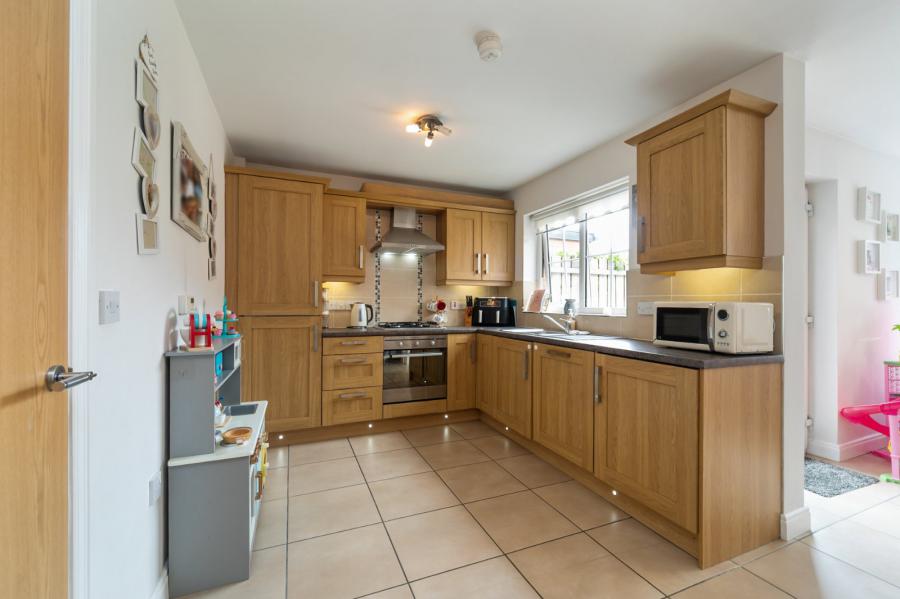 10 Lady Wallace Brae
