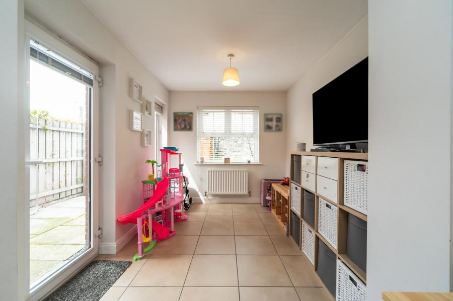 10 Lady Wallace Brae