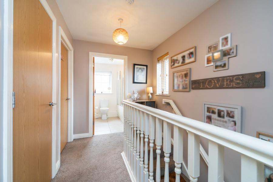 10 Lady Wallace Brae