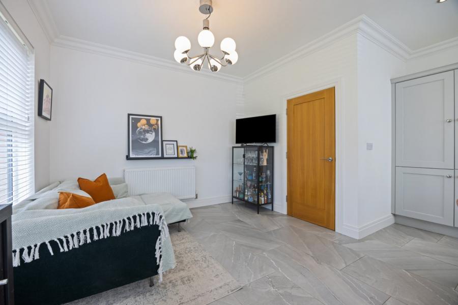 2 Castlegowan Drive