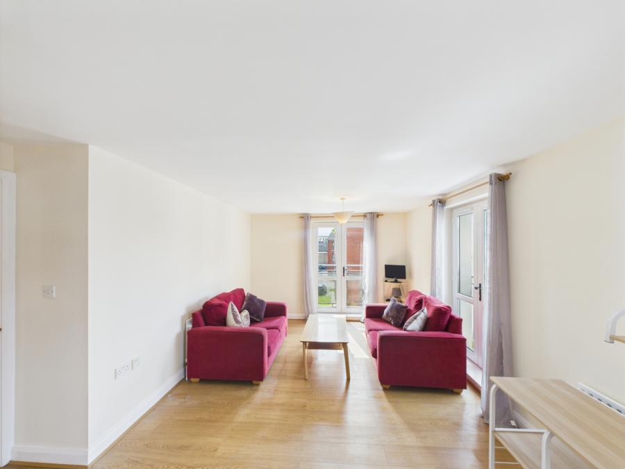 Apartment 13 Dunmore Building, 32 Old Bakers Court