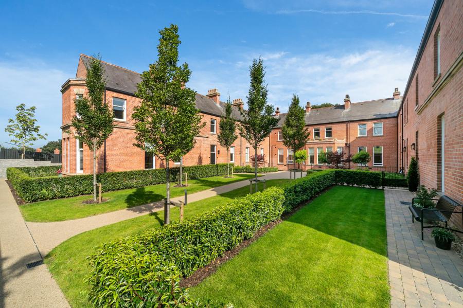 Number 1, 24 Ishbel Mews