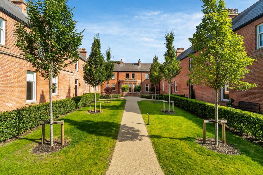 1 The West House, 24 Ishbel Mews