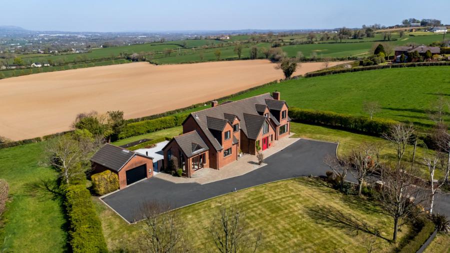 60 Ballyknock Road
