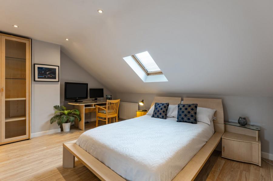 3 Wellington Park Mews, 52 Wellington Park