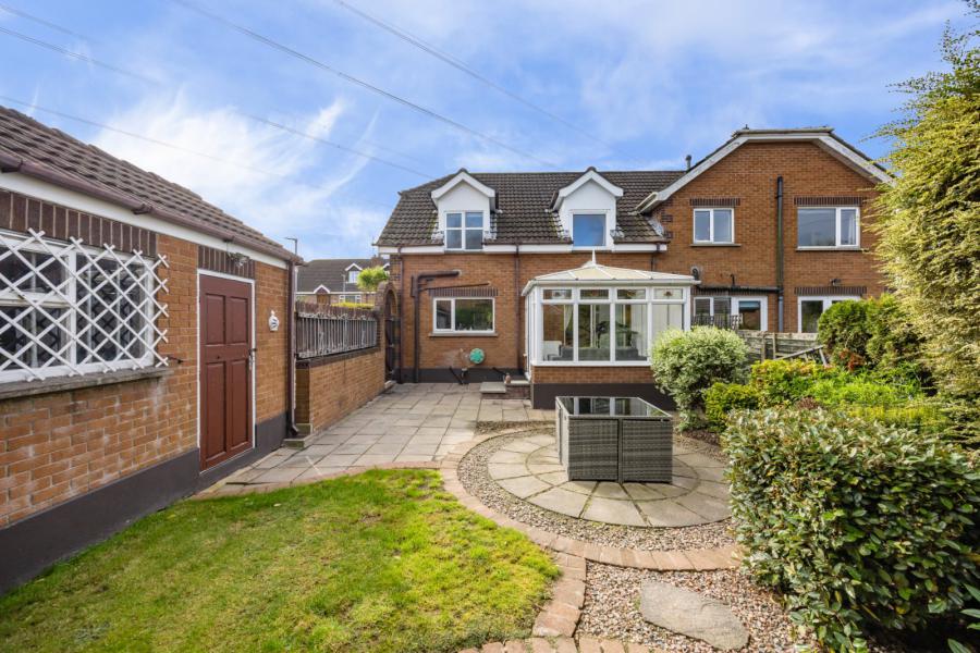 33 Windermere Park