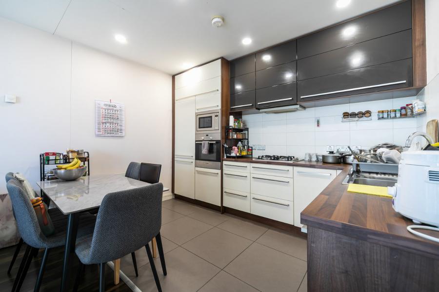 Apartment 9.21 The Arc, 2I Queens Road