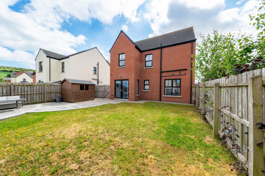 33 Castlegowan Place