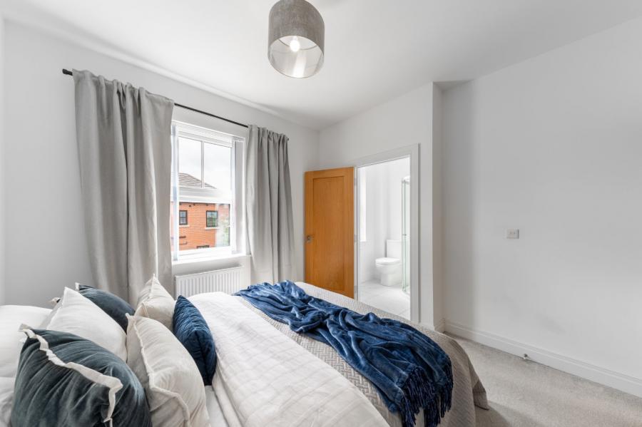 33 Castlegowan Place