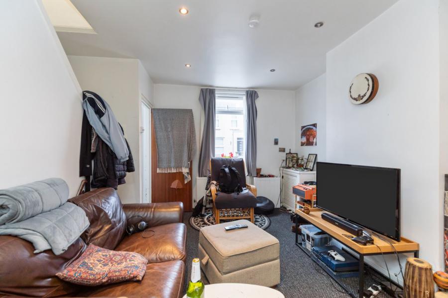 118 Ebor Street
