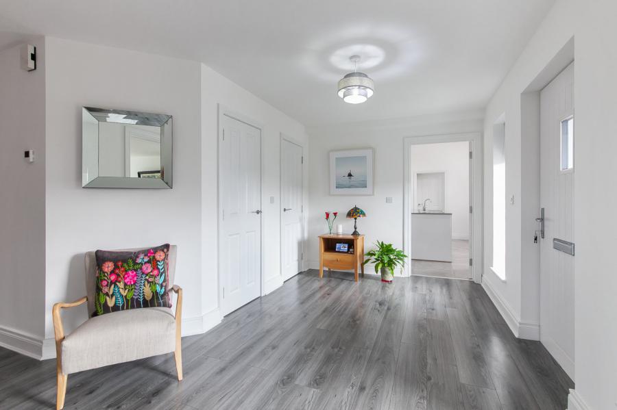 1 Sloans Avenue