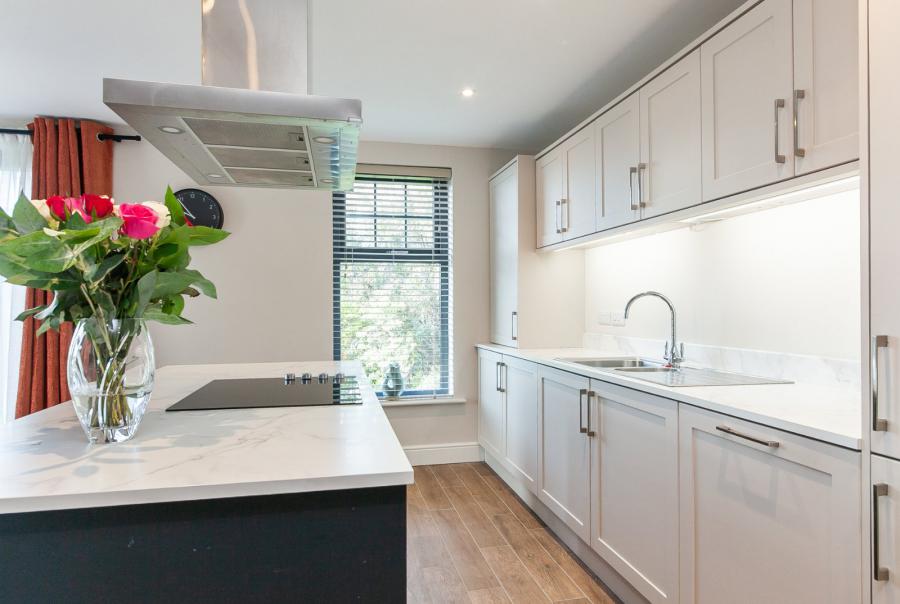 Apartment 11i, Oakfield Park