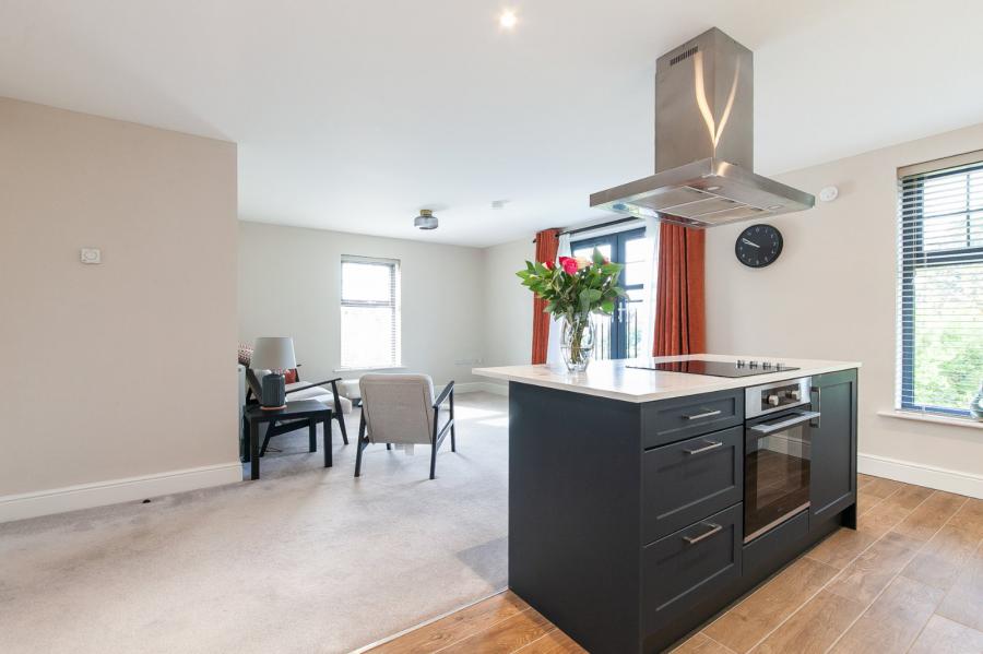 Apartment 11i, Oakfield Park