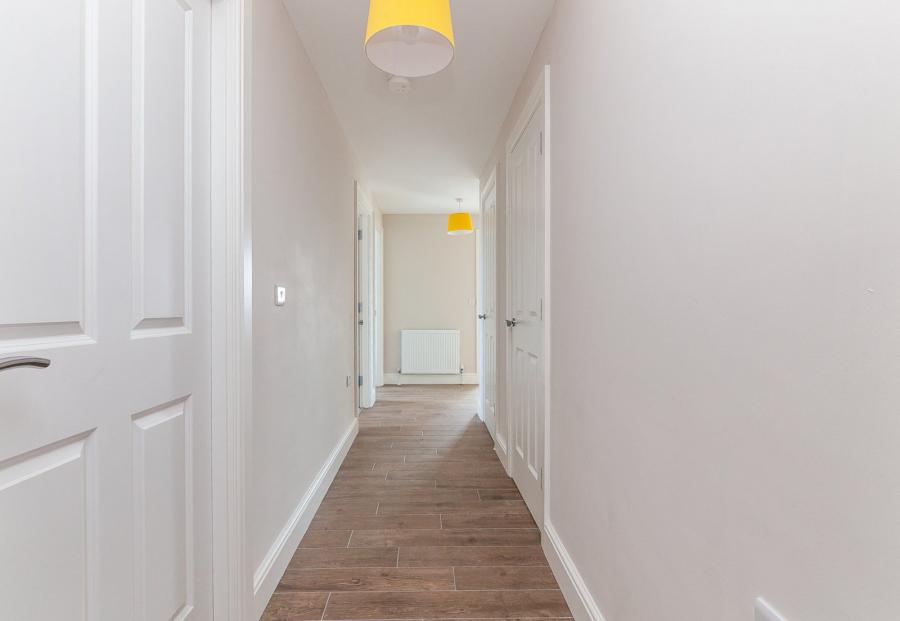 Apartment 11i, Oakfield Park