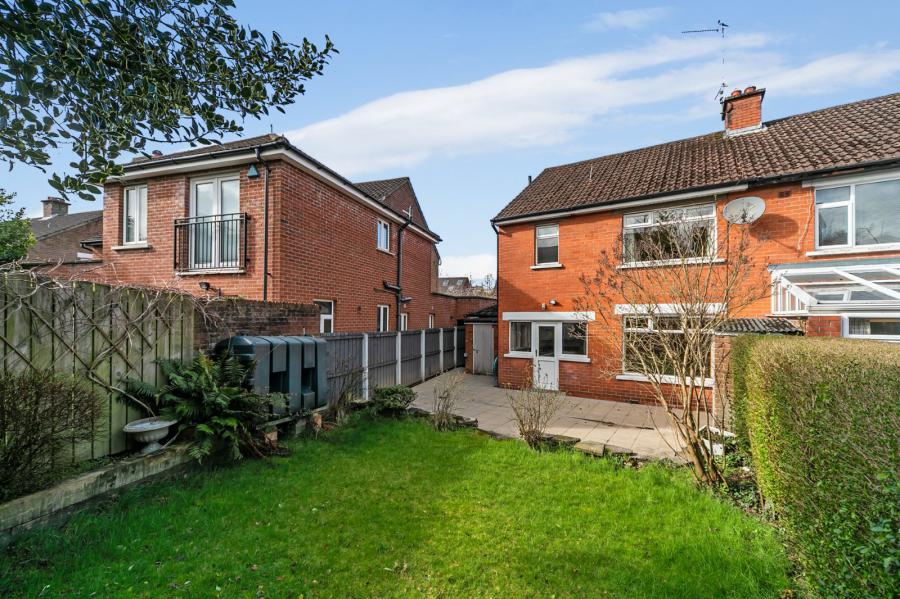 21 Hillside Crescent