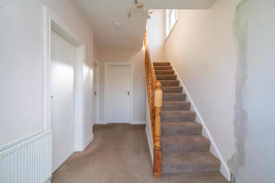 21 Hillside Crescent