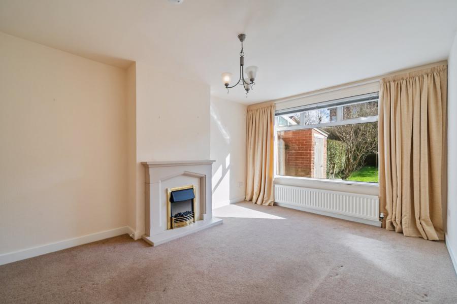 21 Hillside Crescent