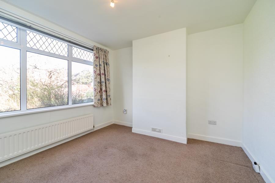 21 Hillside Crescent