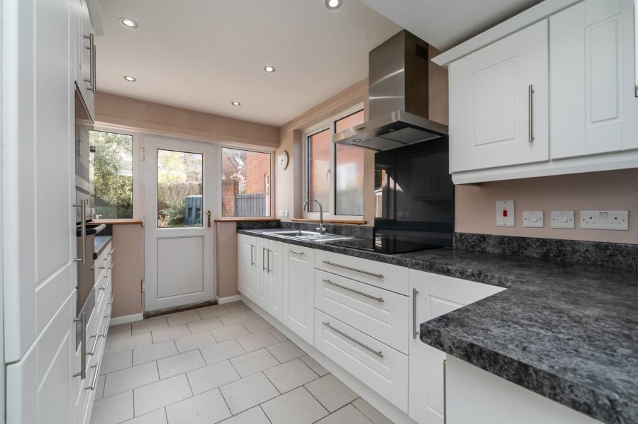 21 Hillside Crescent