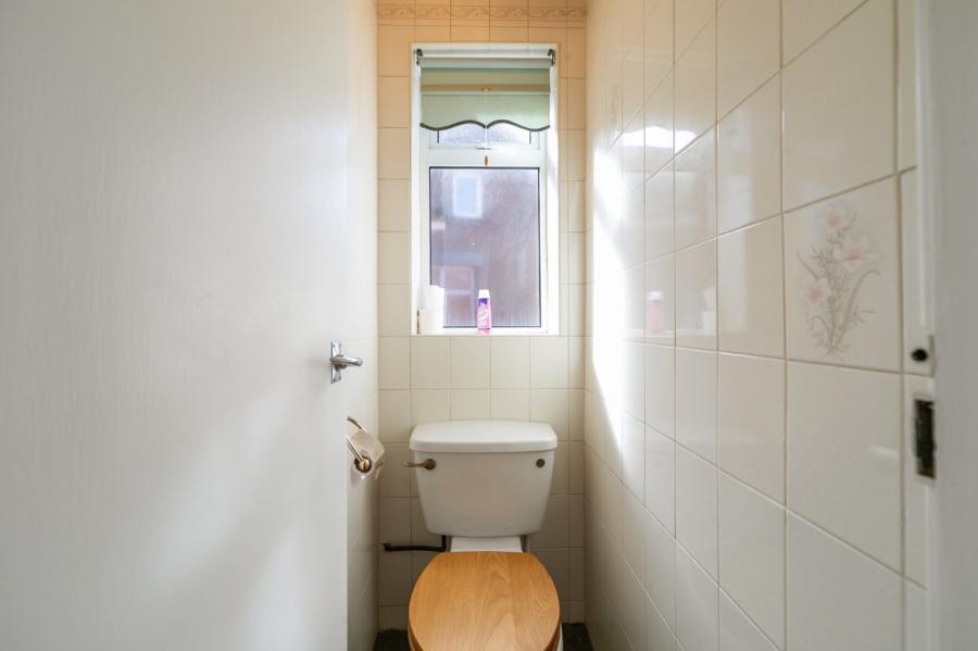 21 Hillside Crescent