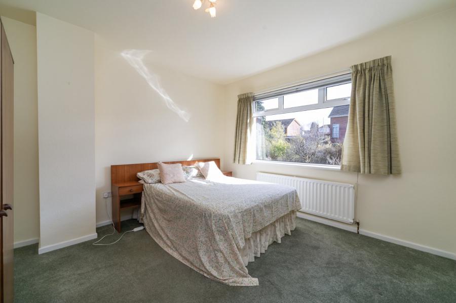 21 Hillside Crescent