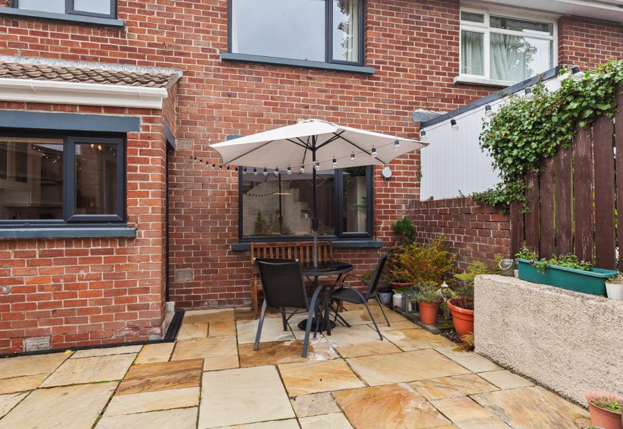 52 Beechgrove Gardens