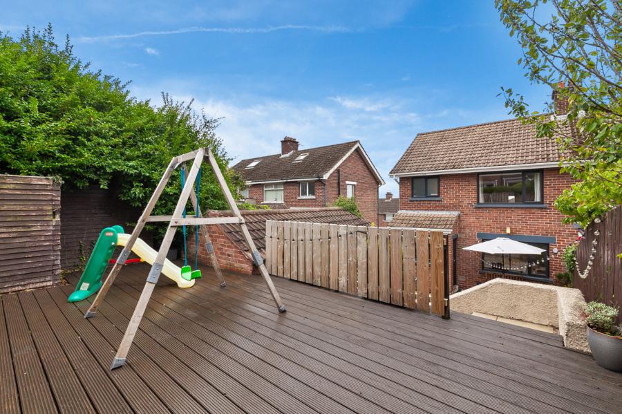 52 Beechgrove Gardens