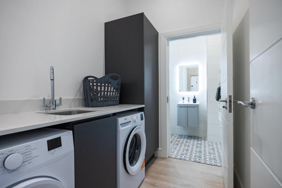 55A, Causeway Street