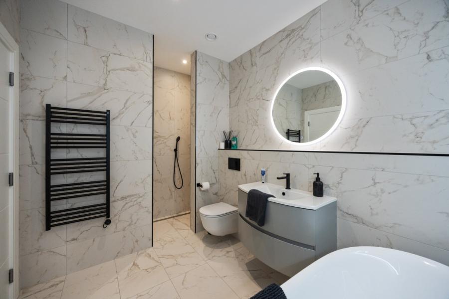 55A, Causeway Street