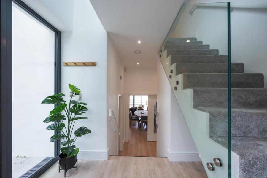 55A, Causeway Street
