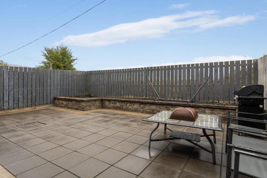 11 Longfield Gardens