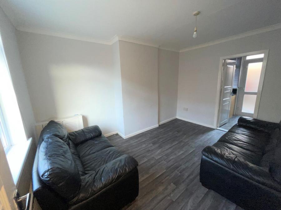 148 Ebor Street