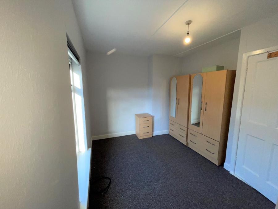 148 Ebor Street