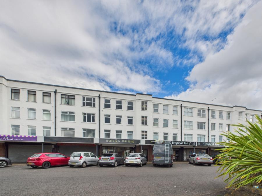 Apartment 17E, Abbots Cross